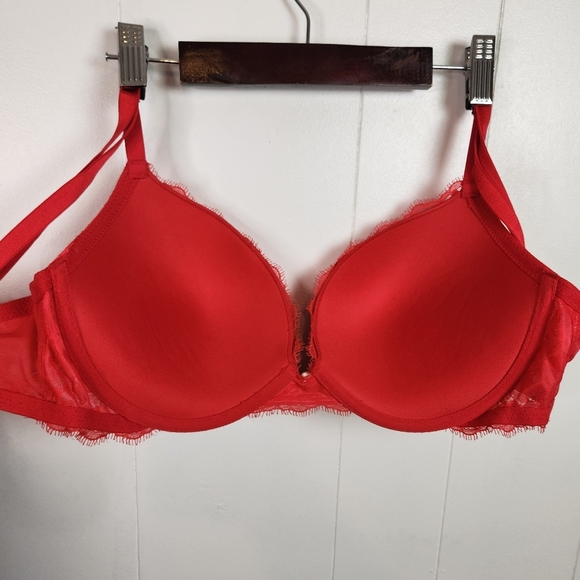 Victoria's Secret Red Lace Padded Push-Up Underwire Plunge Bra Size 32DDD Sexy - Picture 5 of 6
